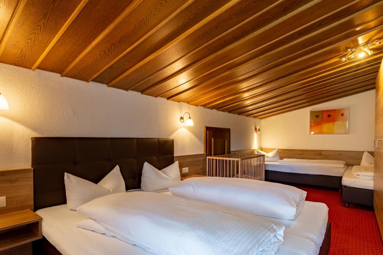 Kinderhotel Laerchenhof Obsteig Esterno foto