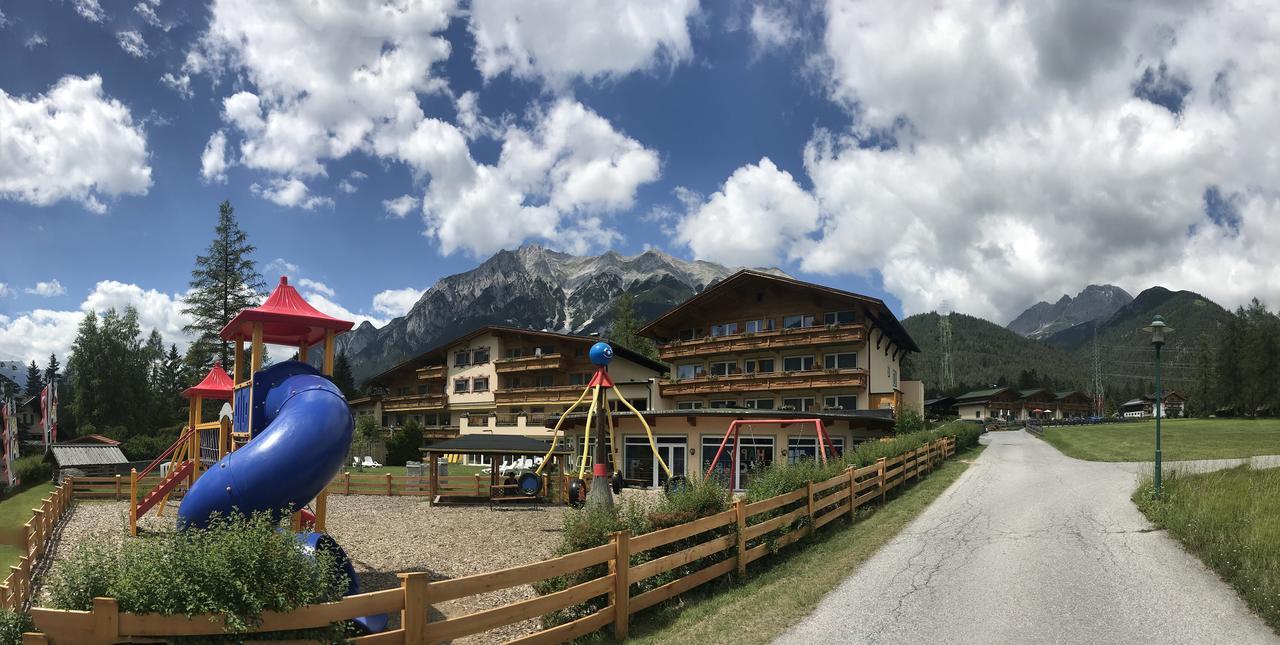 Kinderhotel Laerchenhof Obsteig Esterno foto