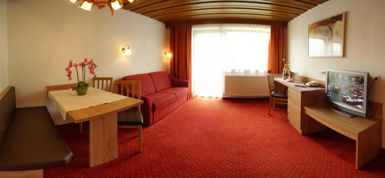 Kinderhotel Laerchenhof Obsteig Esterno foto